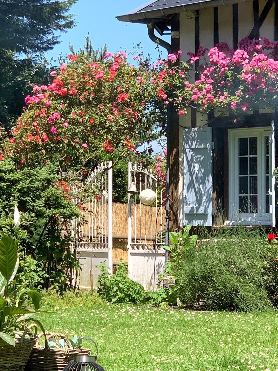 Others 5, La Chambre d'hote de Manou en Normandie, Eure