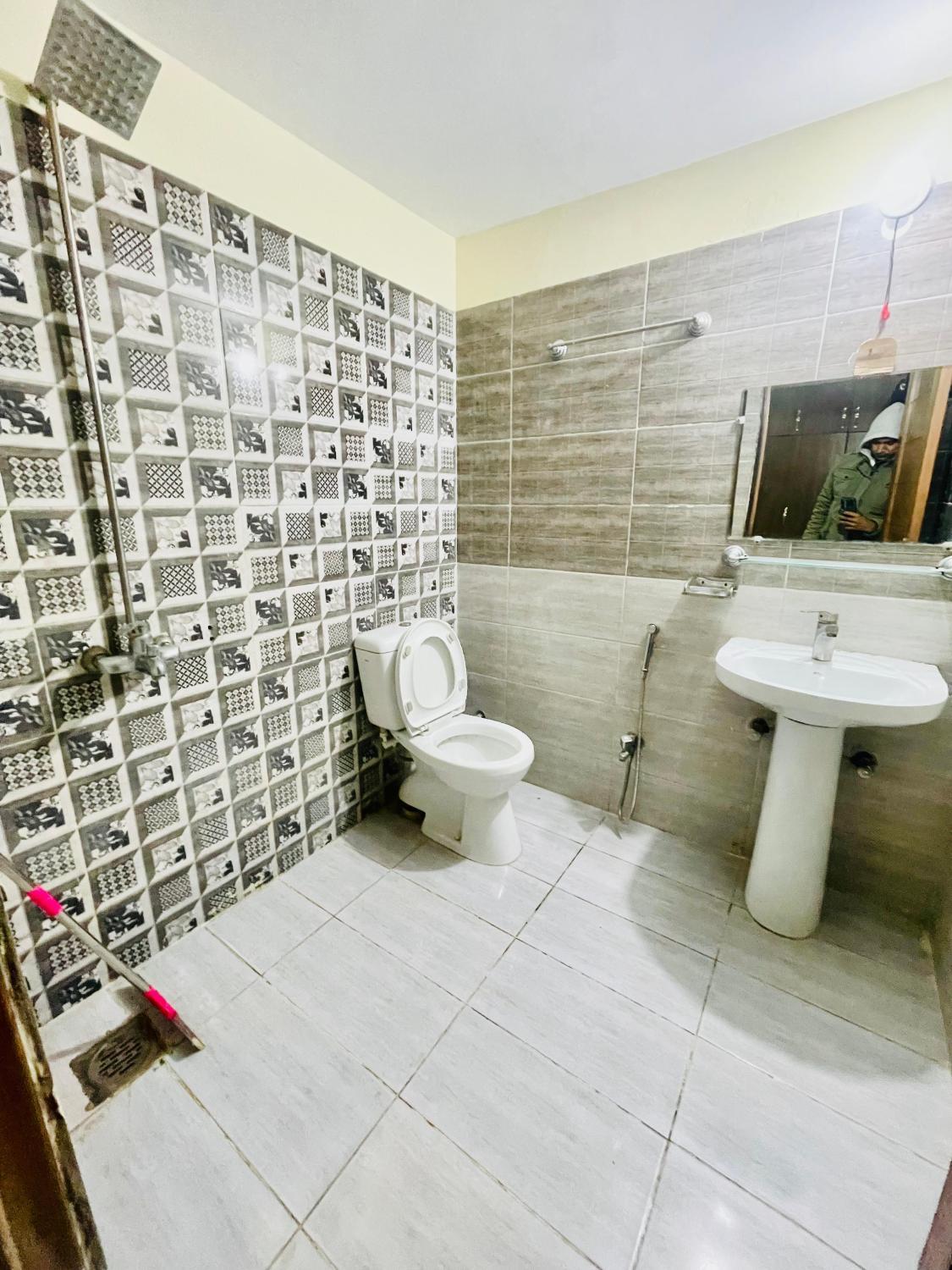 Bathroom 2, Islamabad Guest House Faisal town, Islamabad