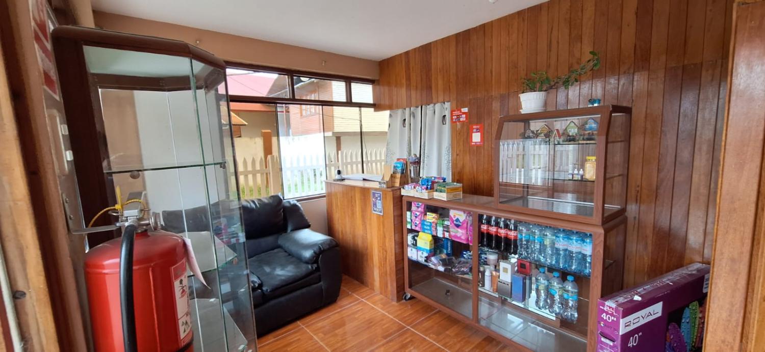 5, Hospedaje dominguez, Oxapampa