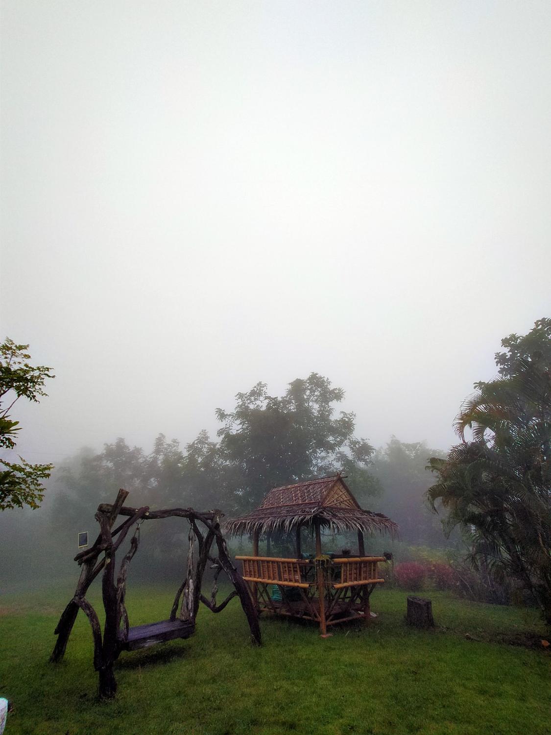 2, บ้านไร่ชายเขาวังน้ำเขียวแคมป์ปิ้ง, Wang Num Khiaw