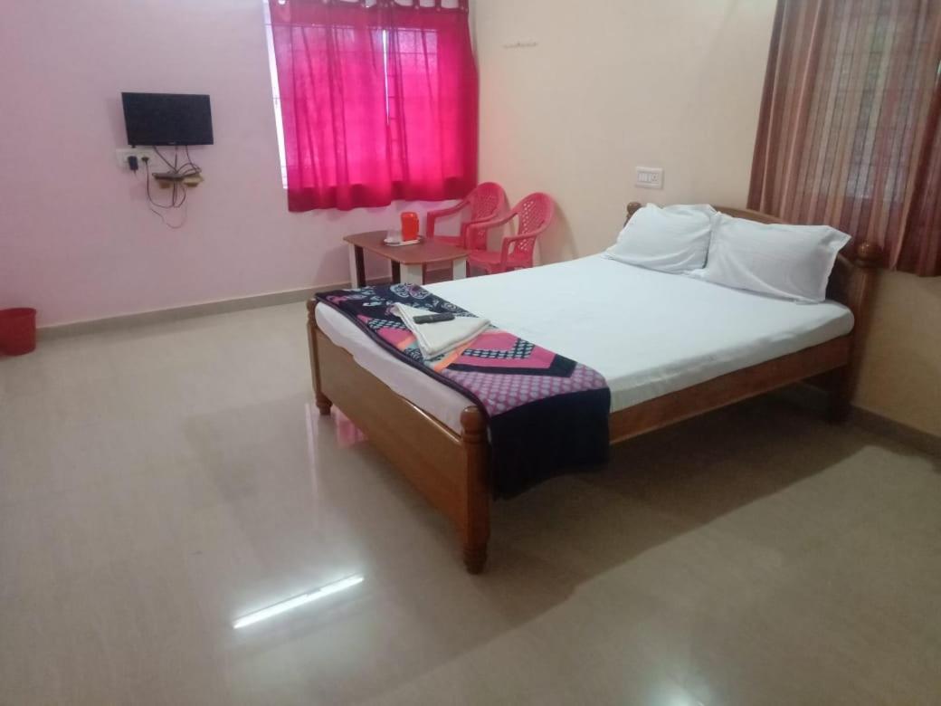 1, Sarvesh Cottage, Vellore