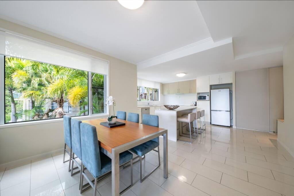 3, Whitsundays Ocean & Rainforest views Airlie Beach, Whitsunday