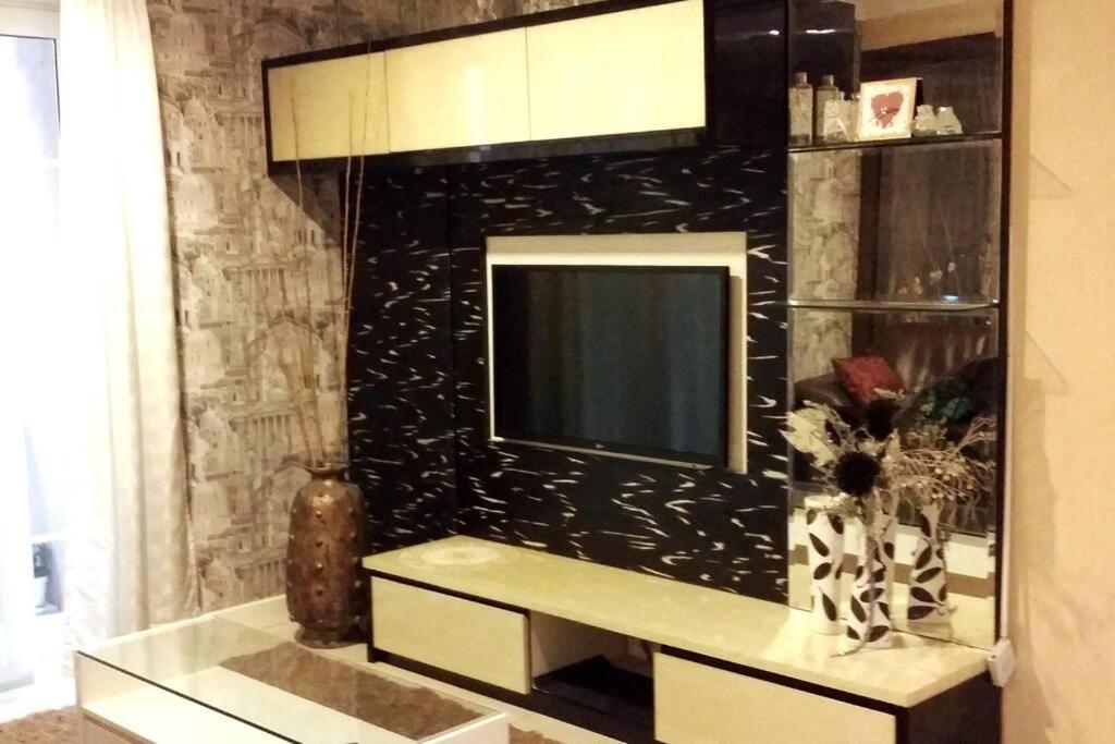 Others 2, 3 Beds 2 Baths Condo by Mall of Indonesia, North Jakarta