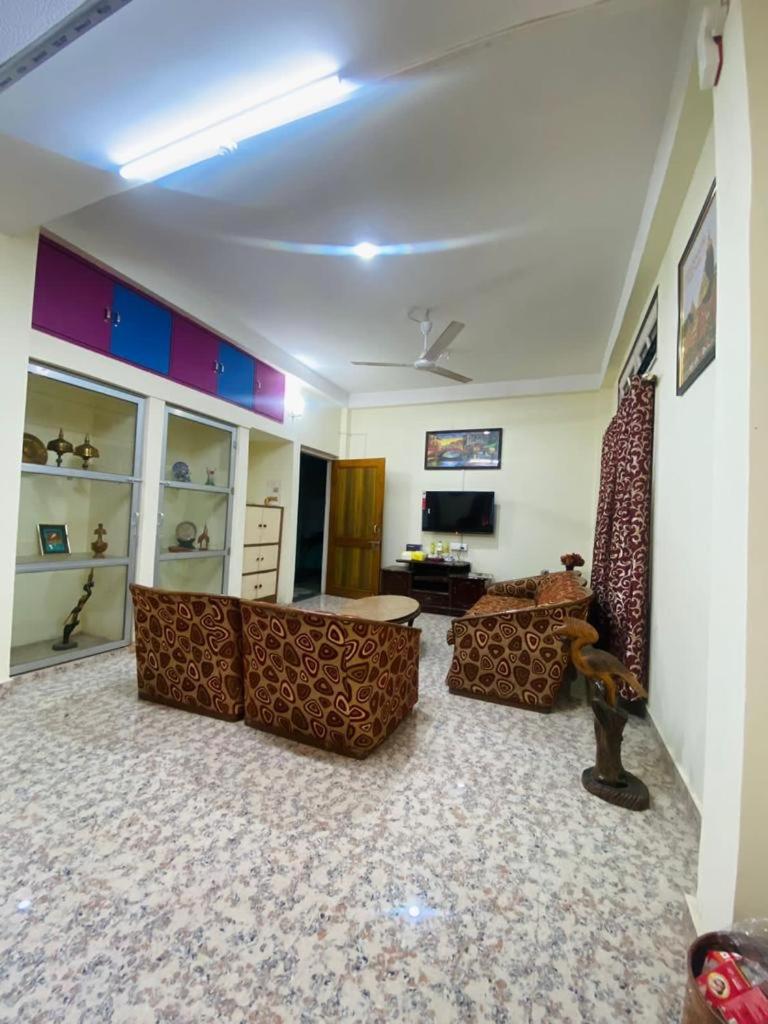 5, The Chakra Lawn, Kamrup Metropolitan