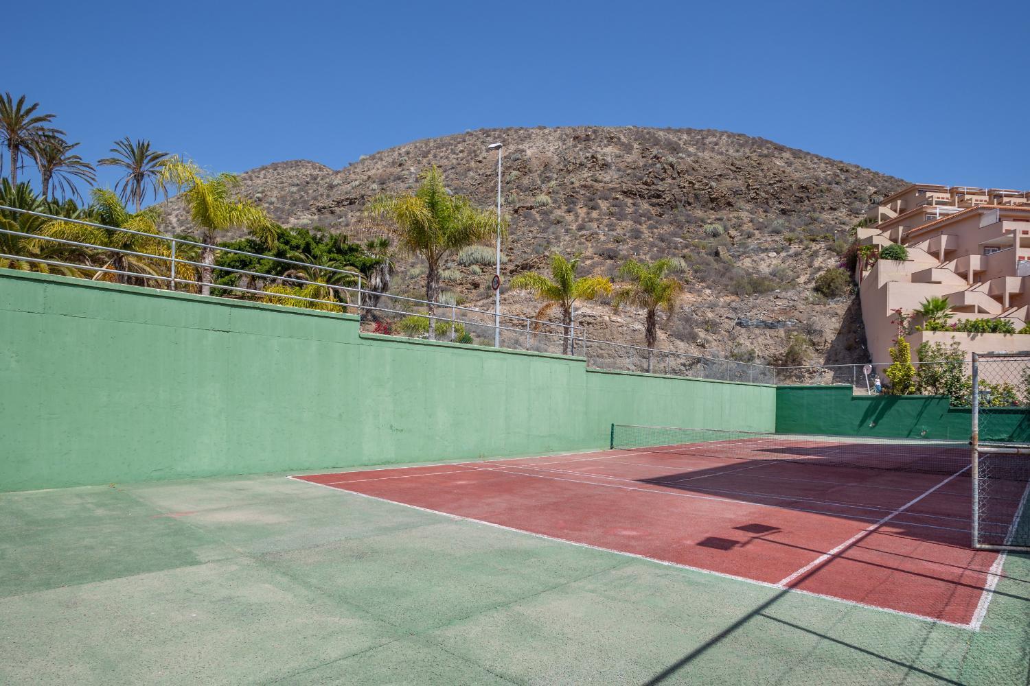 3, Castle Harbour Holiday Home Heated Pool Views by LoveTenerife, Santa Cruz de Tenerife