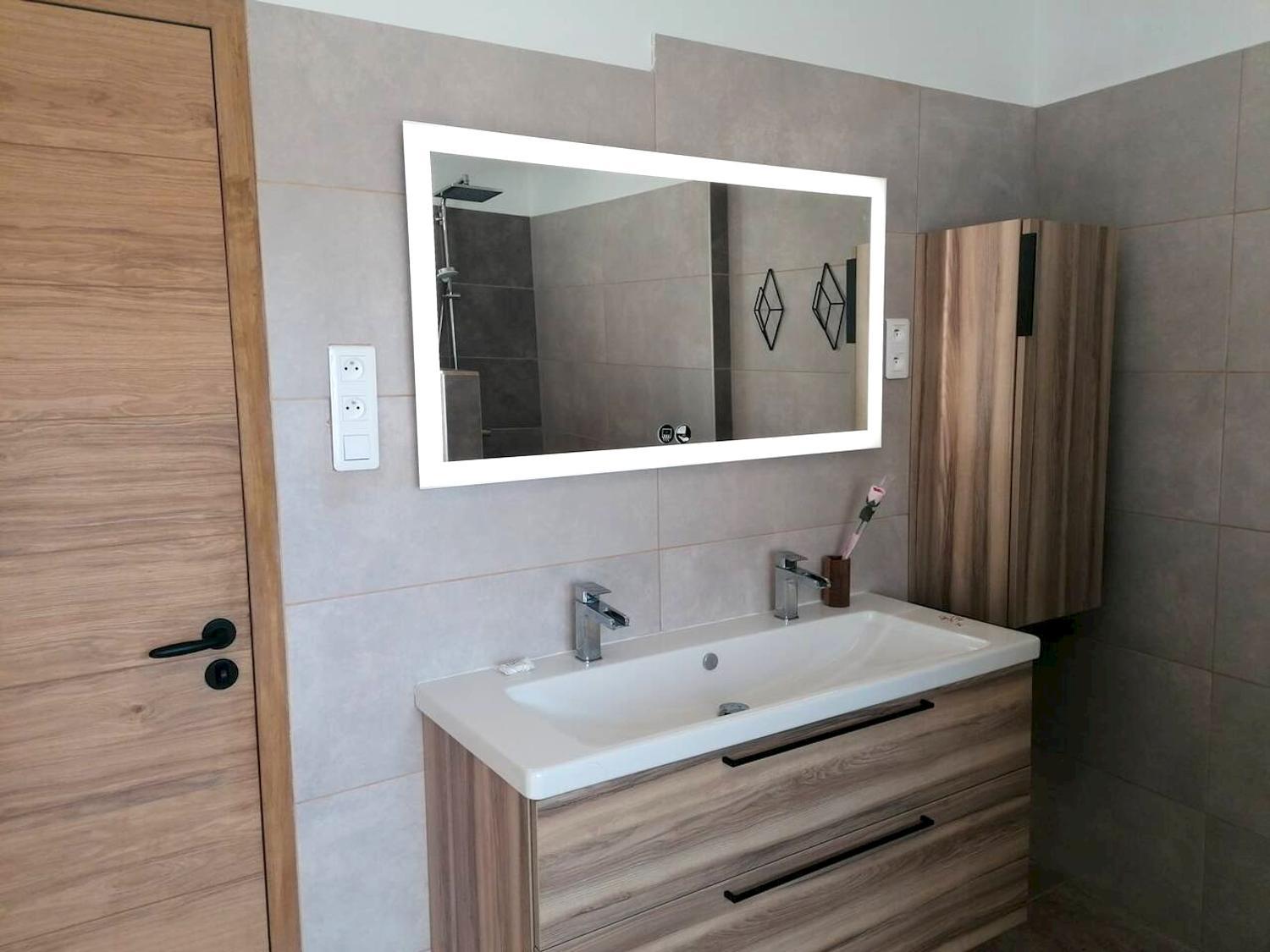 Bathroom 2, Villa spacieuse a Villeneuve les Avignon avec piscine privee, Gard