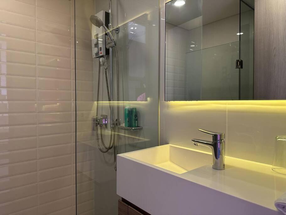 5, S87 Ramada hotel Sukhumvit BTS Onnut Swim Gym 1bed, Phra Khanong