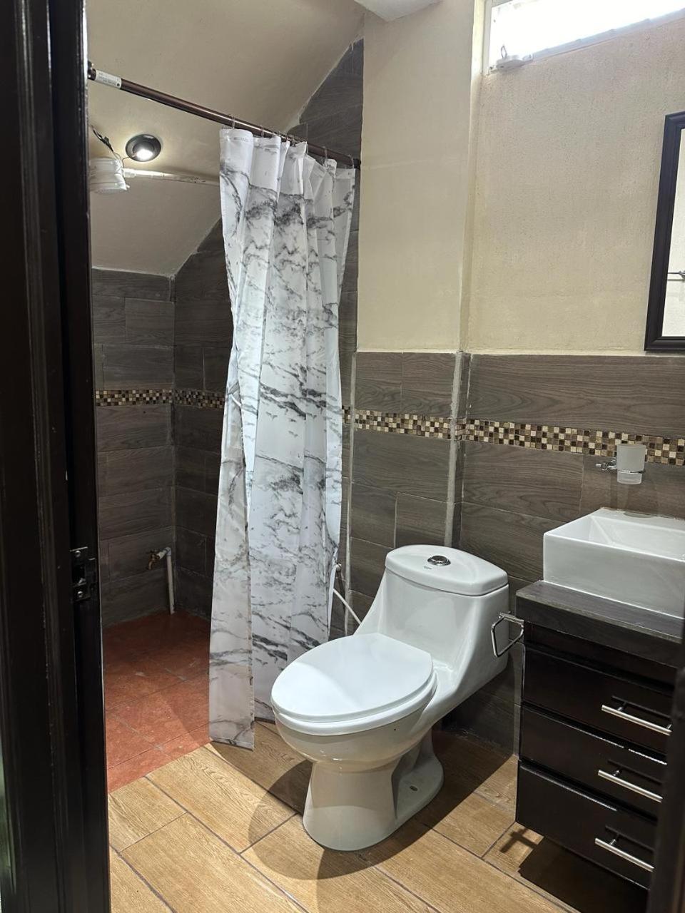 3, CASA DE DESCANSO TZANJAAY, San Juan La Laguna