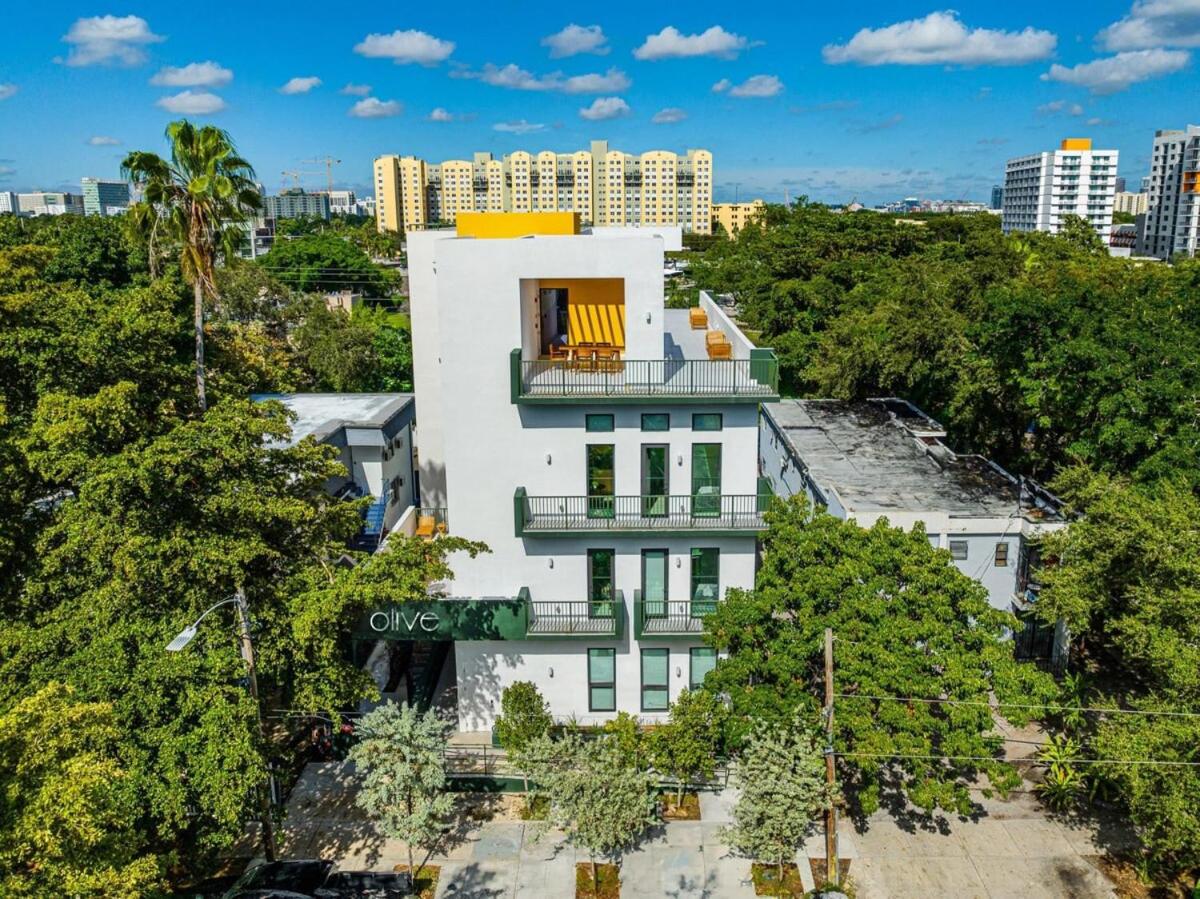 3, Olive Apartments, Miami-Dade