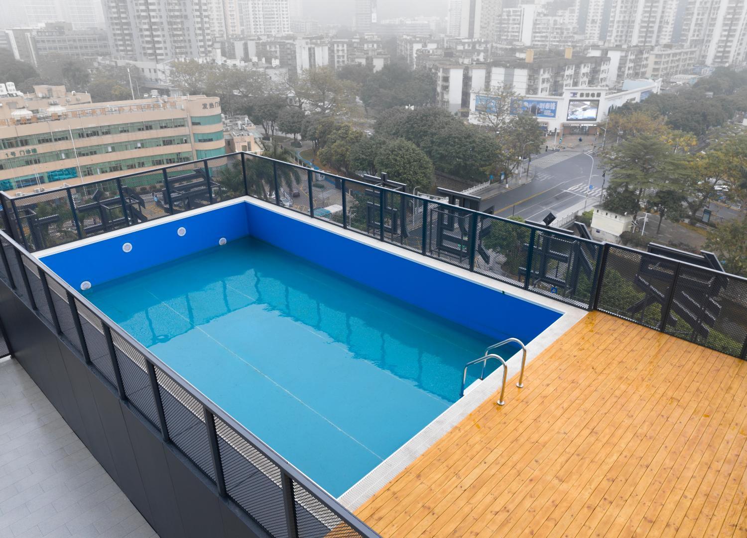 Swimming pool, Elephant Hotel, Zhuhai