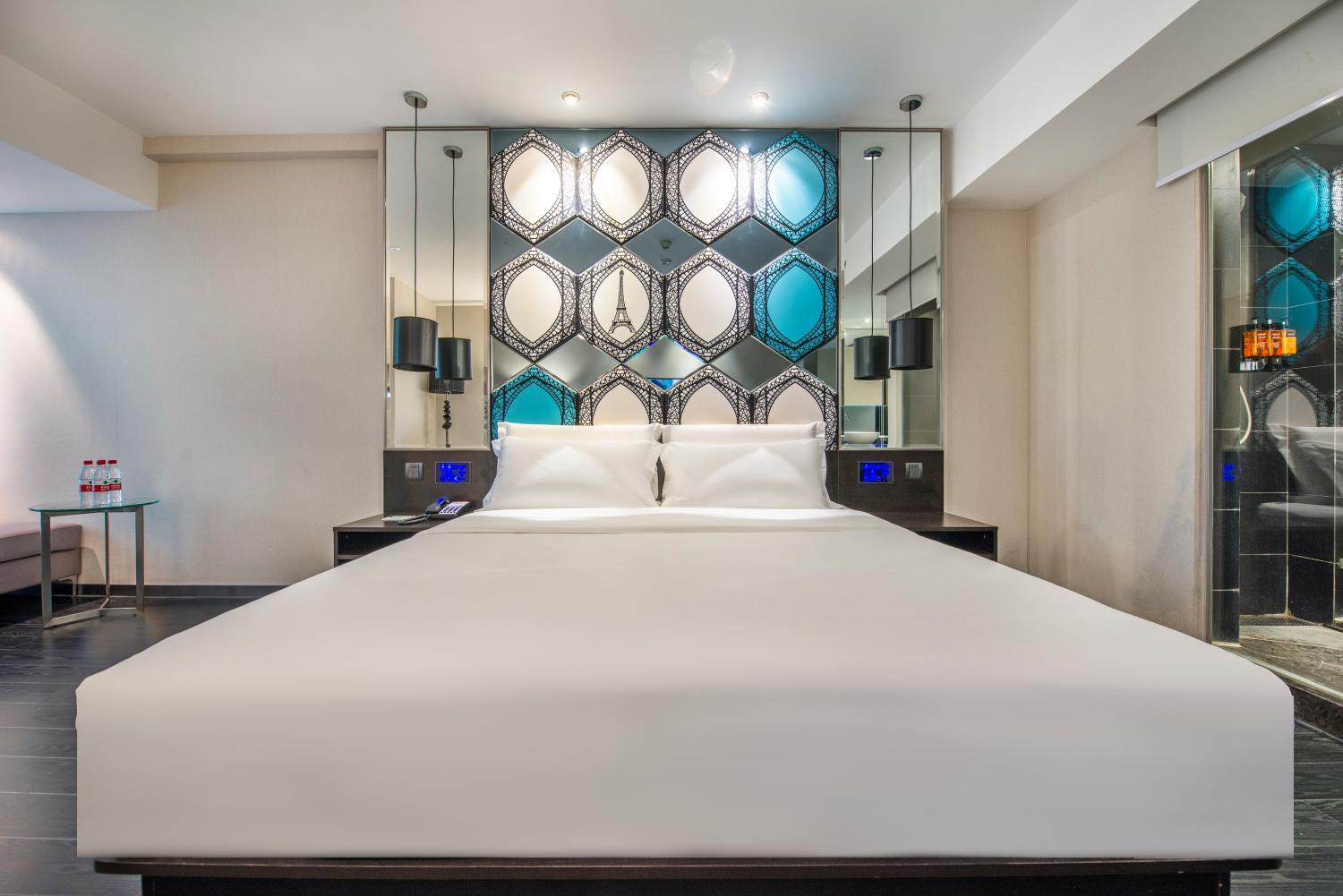 5, Victoria Hotel - Foshan Ancestral Temple Subway Station, Foshan
