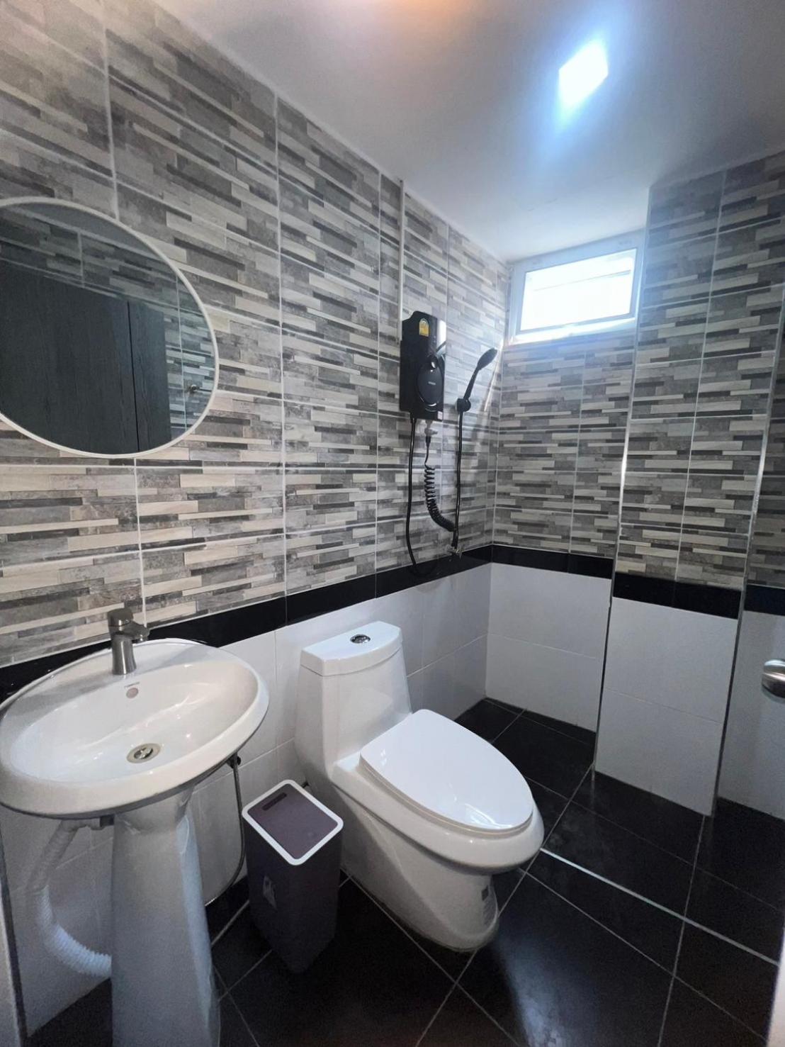 1, Inntown, Wattana