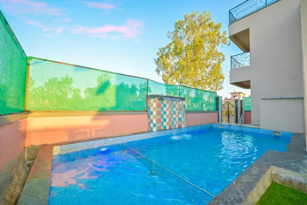 2, Auspicious Abode, Pune