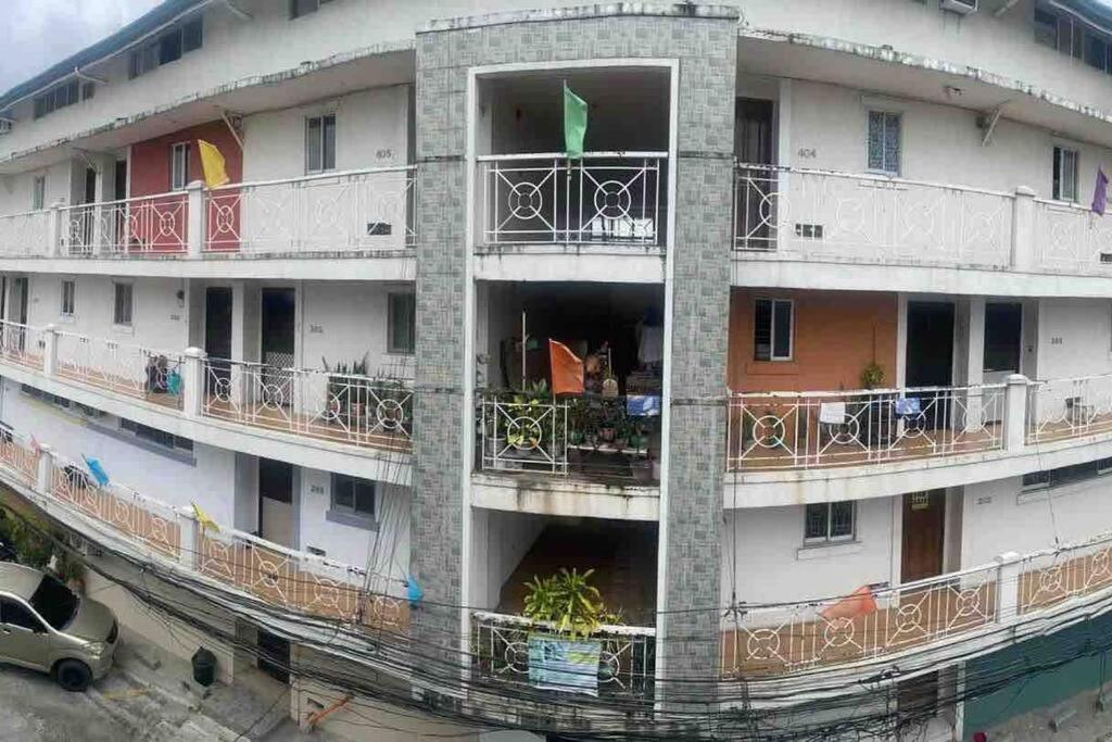 4, 2-Bedroom/free parking/WiFi, Cainta