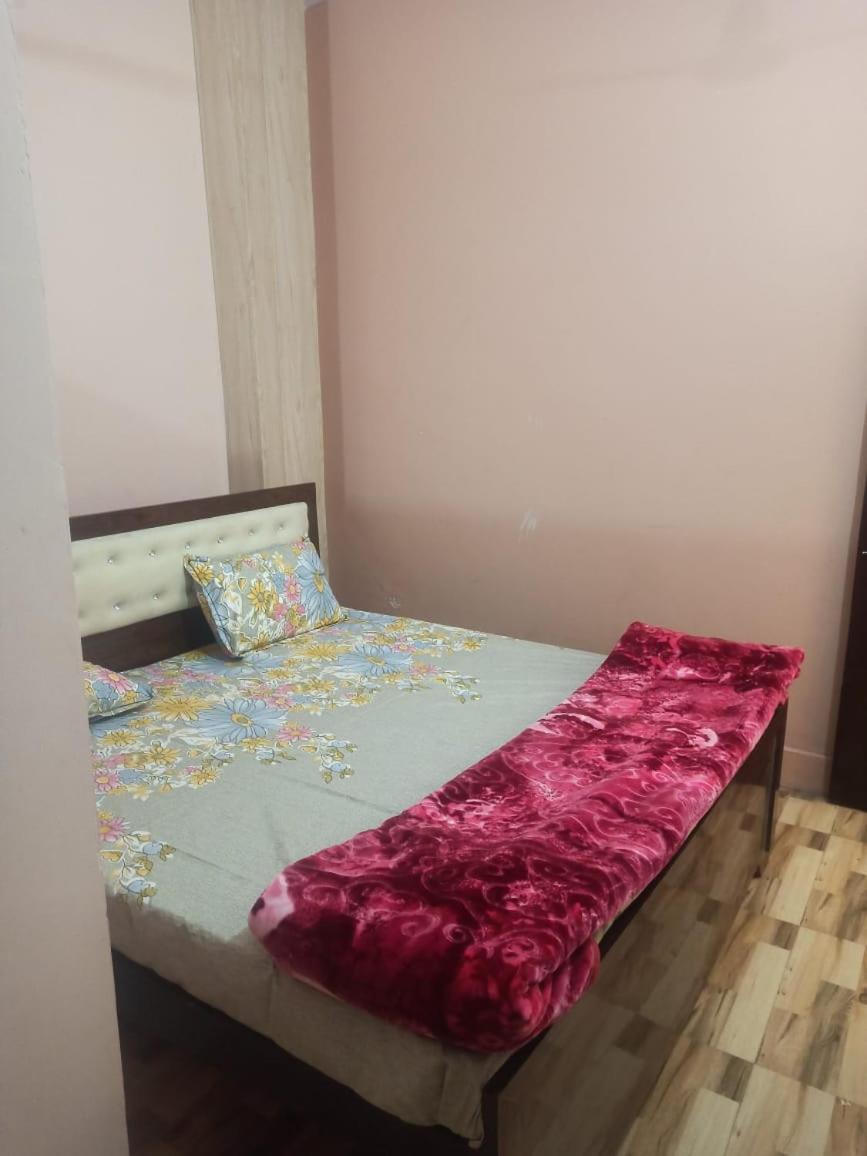 4, Ranjana guest House free pickup from Ayodhya dham, Ayodhya Cantt and Devkali Bypass, Faizabad