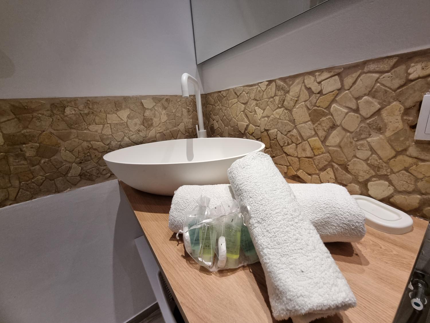 Bathroom 5, Pueblo Camelot El Castillo, Málaga
