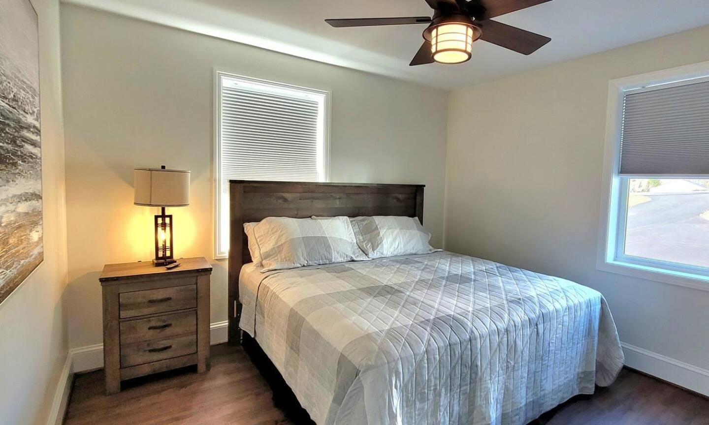 2, The Traveler On Main - Suite 1, Tazewell