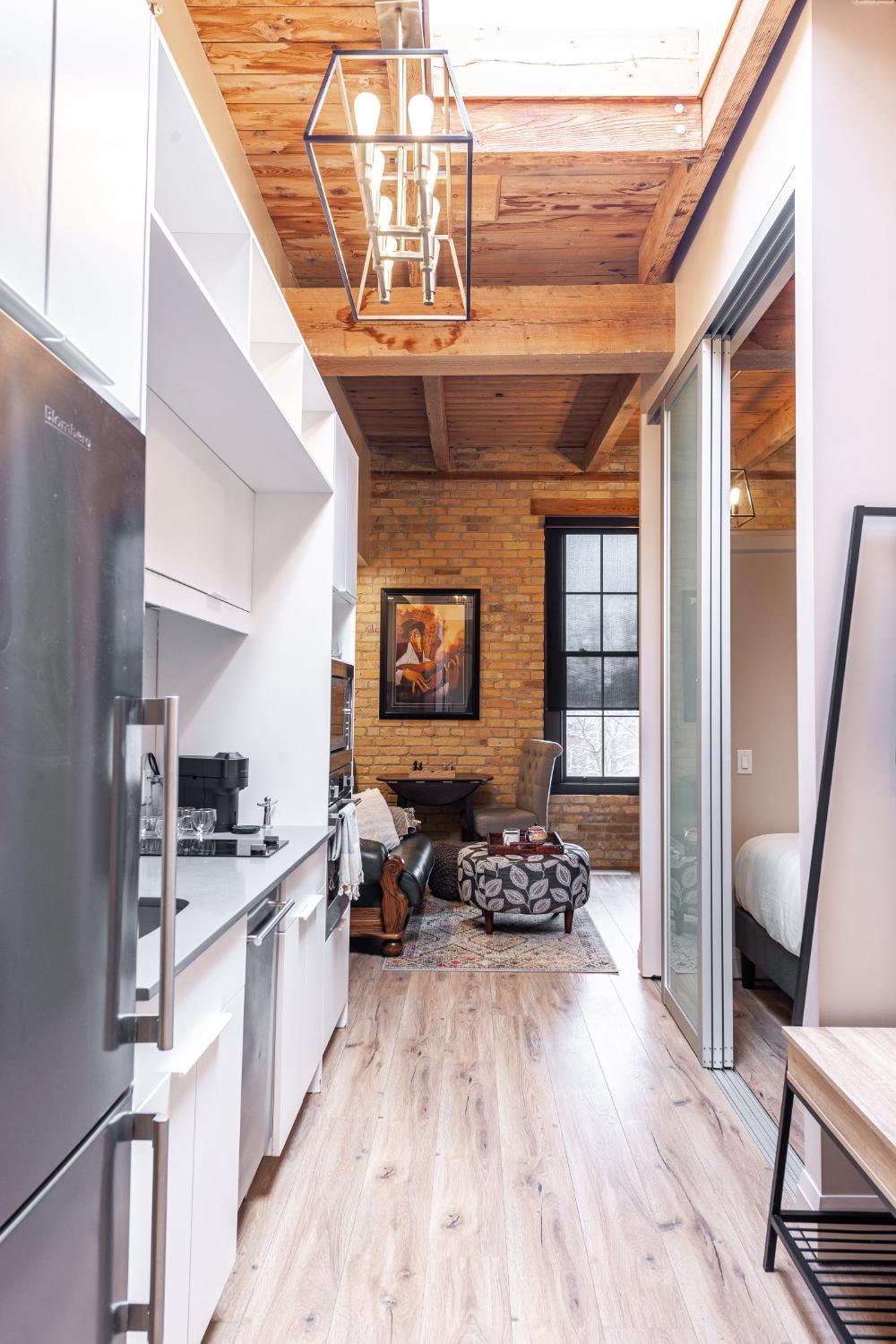 2, Glyn Rhosyn Loft, Perth