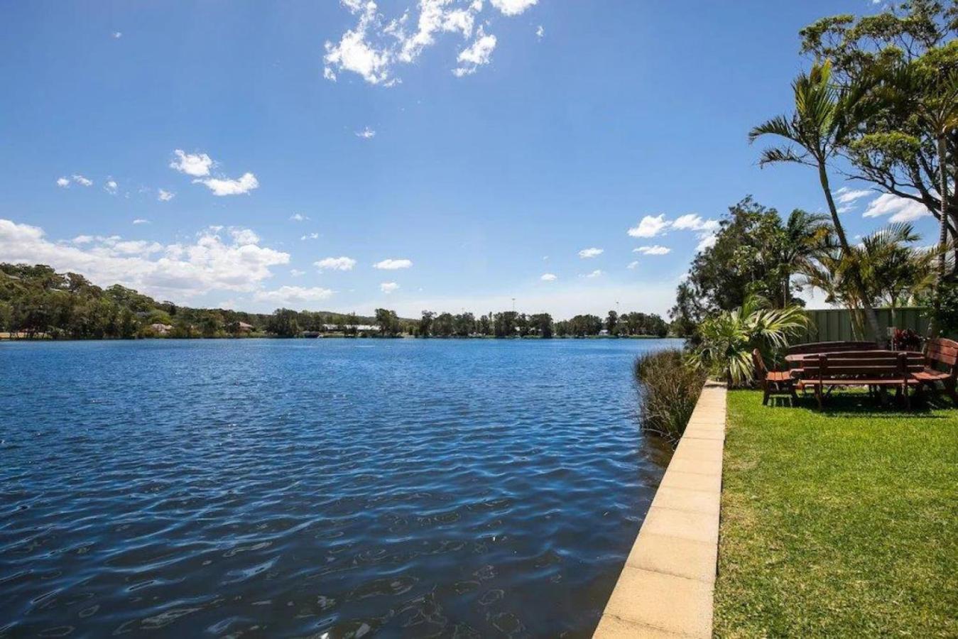 3, Lakeside - Waterfront, Warringah