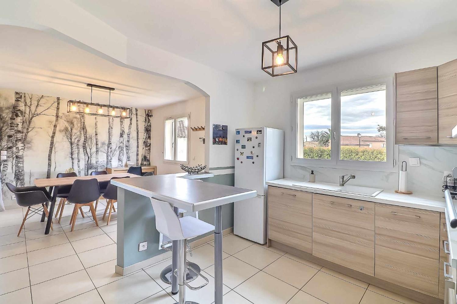 3, Villa au pied des Cevennes, Gard
