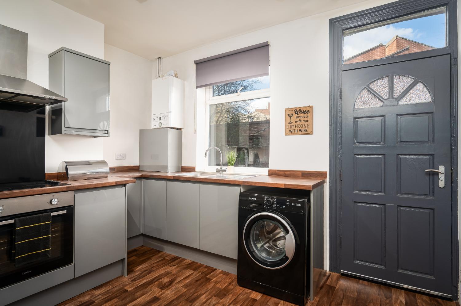 5, Private En-suite Room - Shared Living space & Kitchen - Wakefield - Central, Wakefield