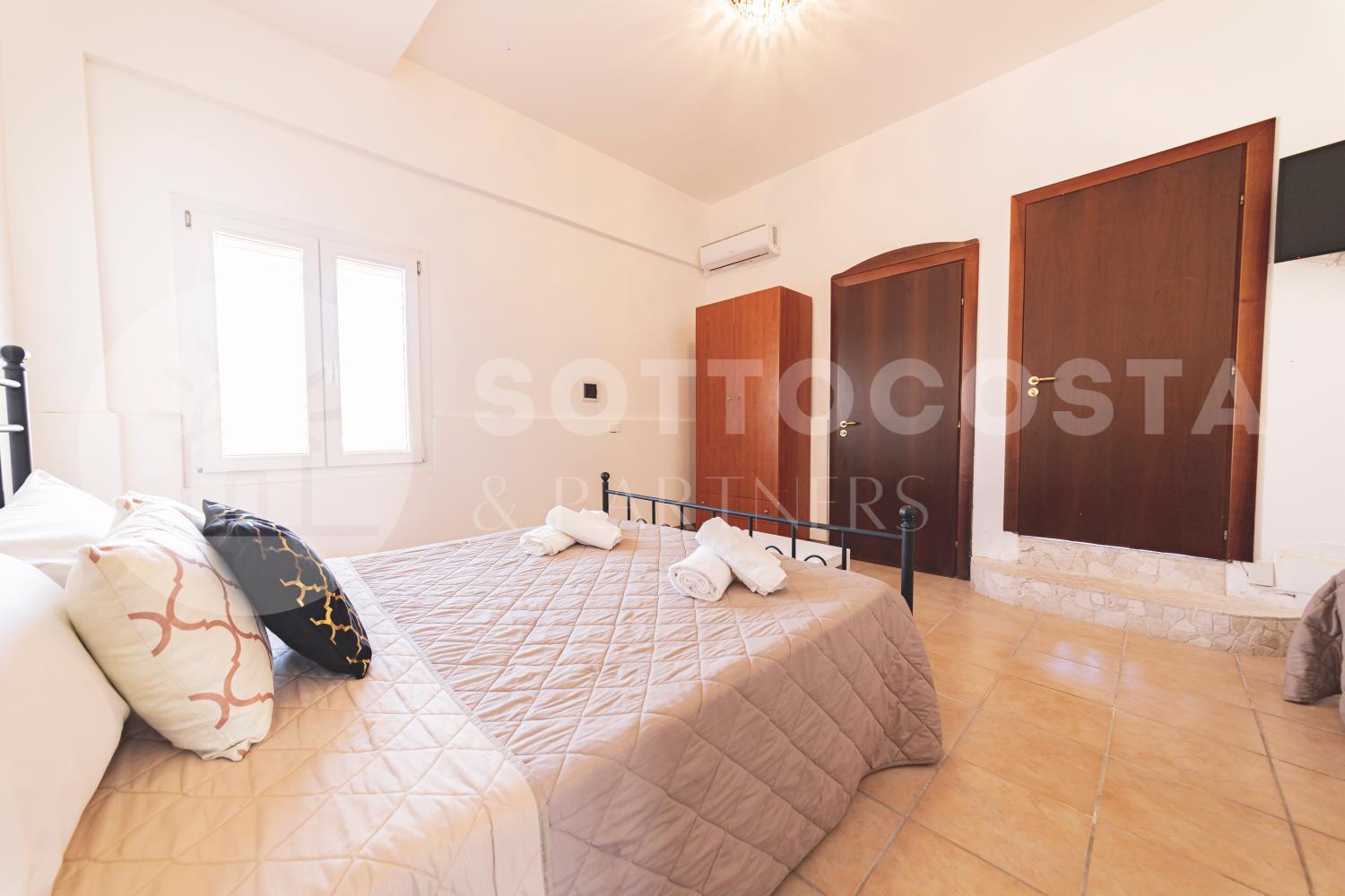 2, Palme, Lecce