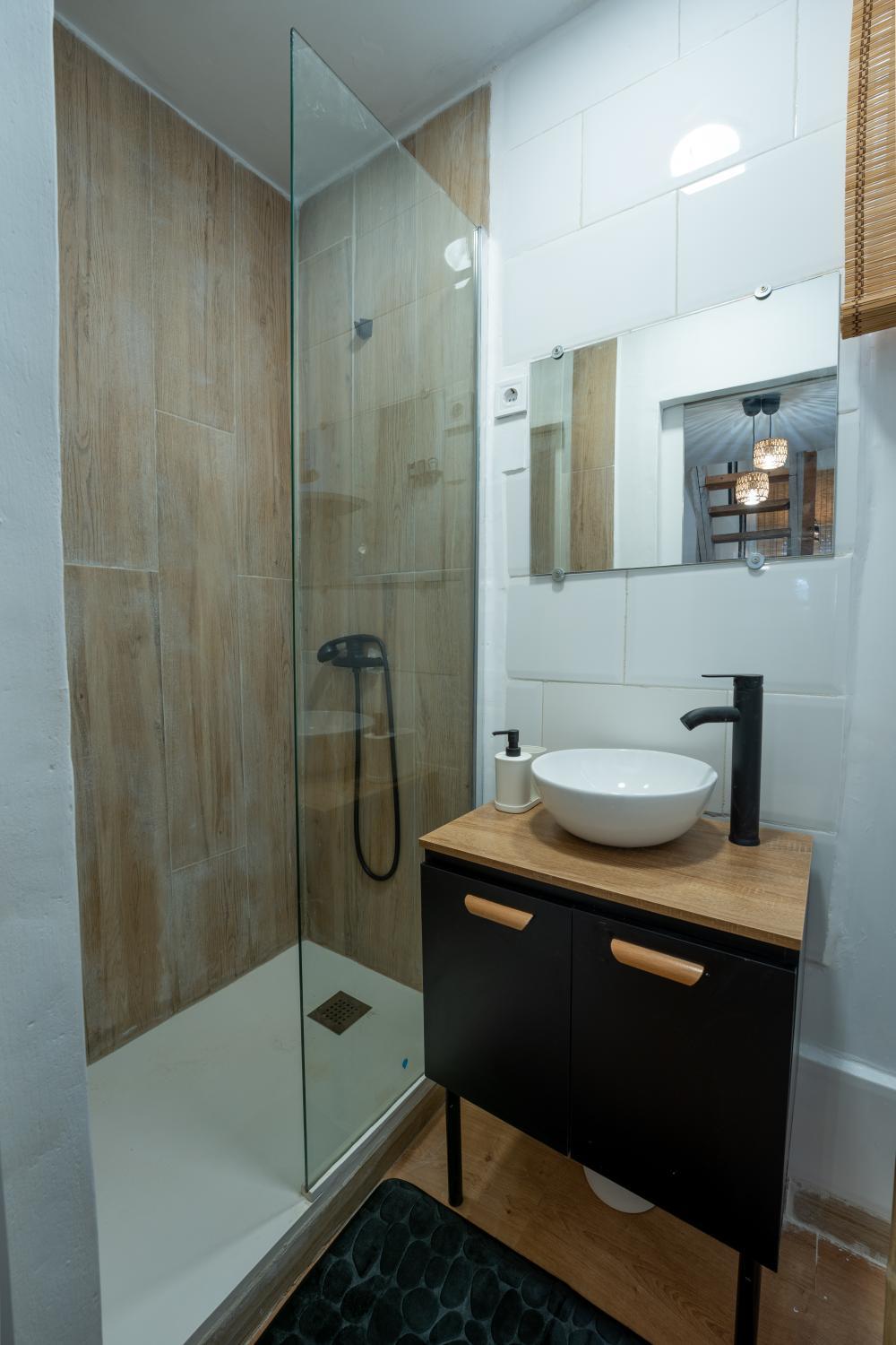 2, Davila Lofts by urbanhosting, Cantabria