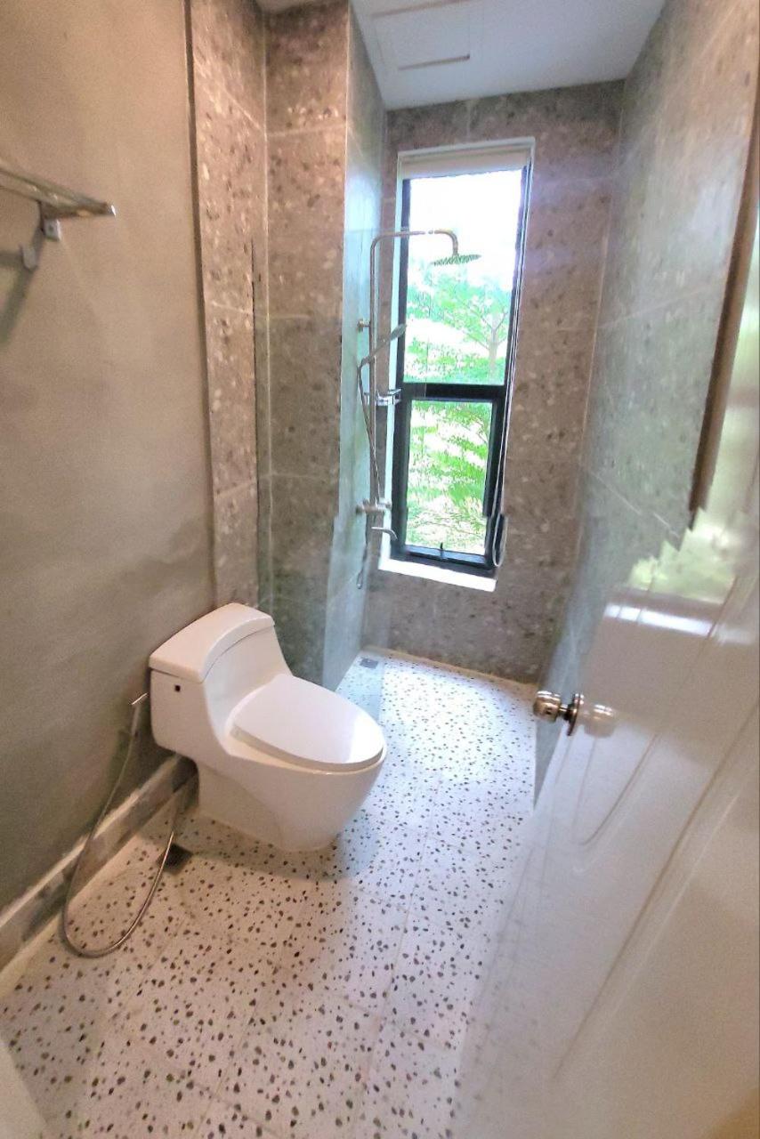Bathroom, Hang Meas Boutique, Kampot