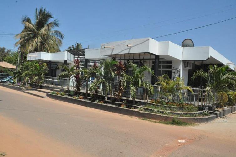 2, Sunu Sal Apartment, Kombo Saint Mary