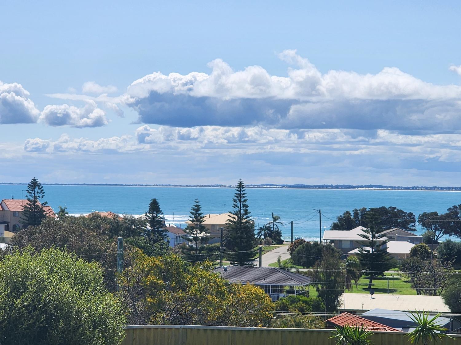 1, cosy room in shared apartment, Mandurah