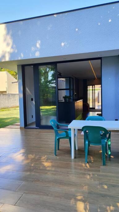 Facilities 3, CASA AMPLO TERRENO em foz do iguacu - terreno inteiro privado, Foz do Iguaçu