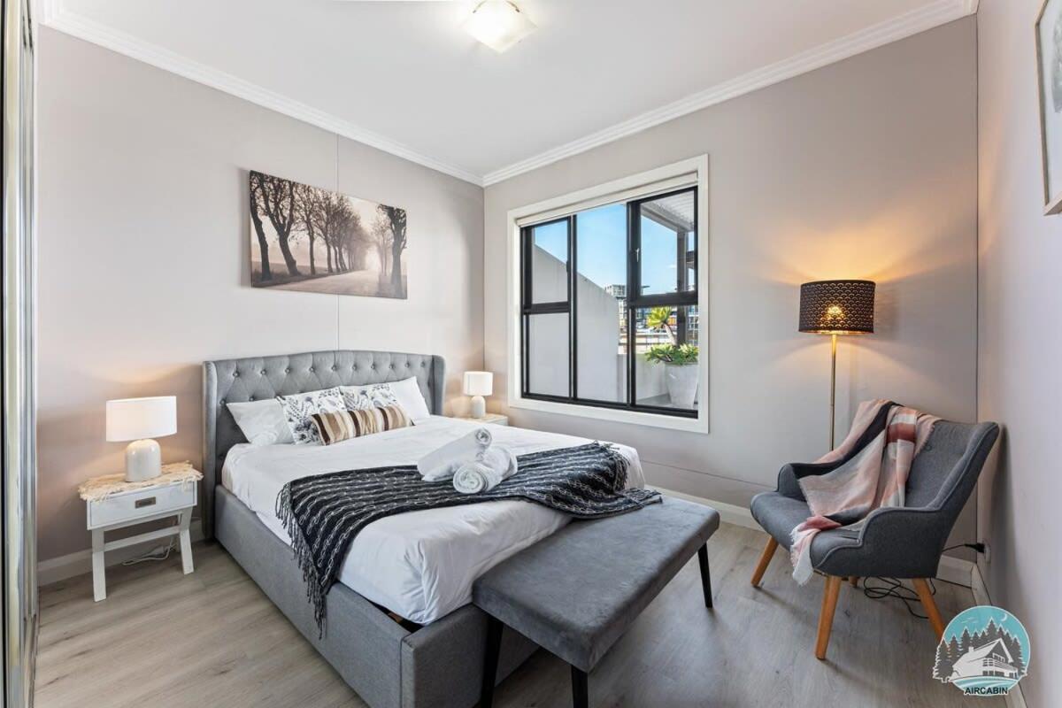 2, Aircabin - Meadowbank - Waterview - 3 Beds Apt, Ryde