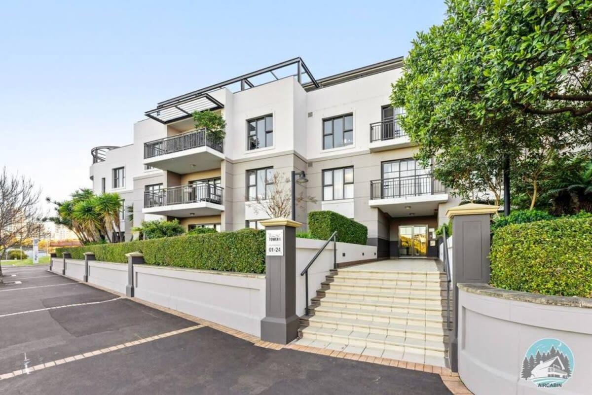 5, Aircabin - Meadowbank - Waterview - 3 Beds Apt, Ryde