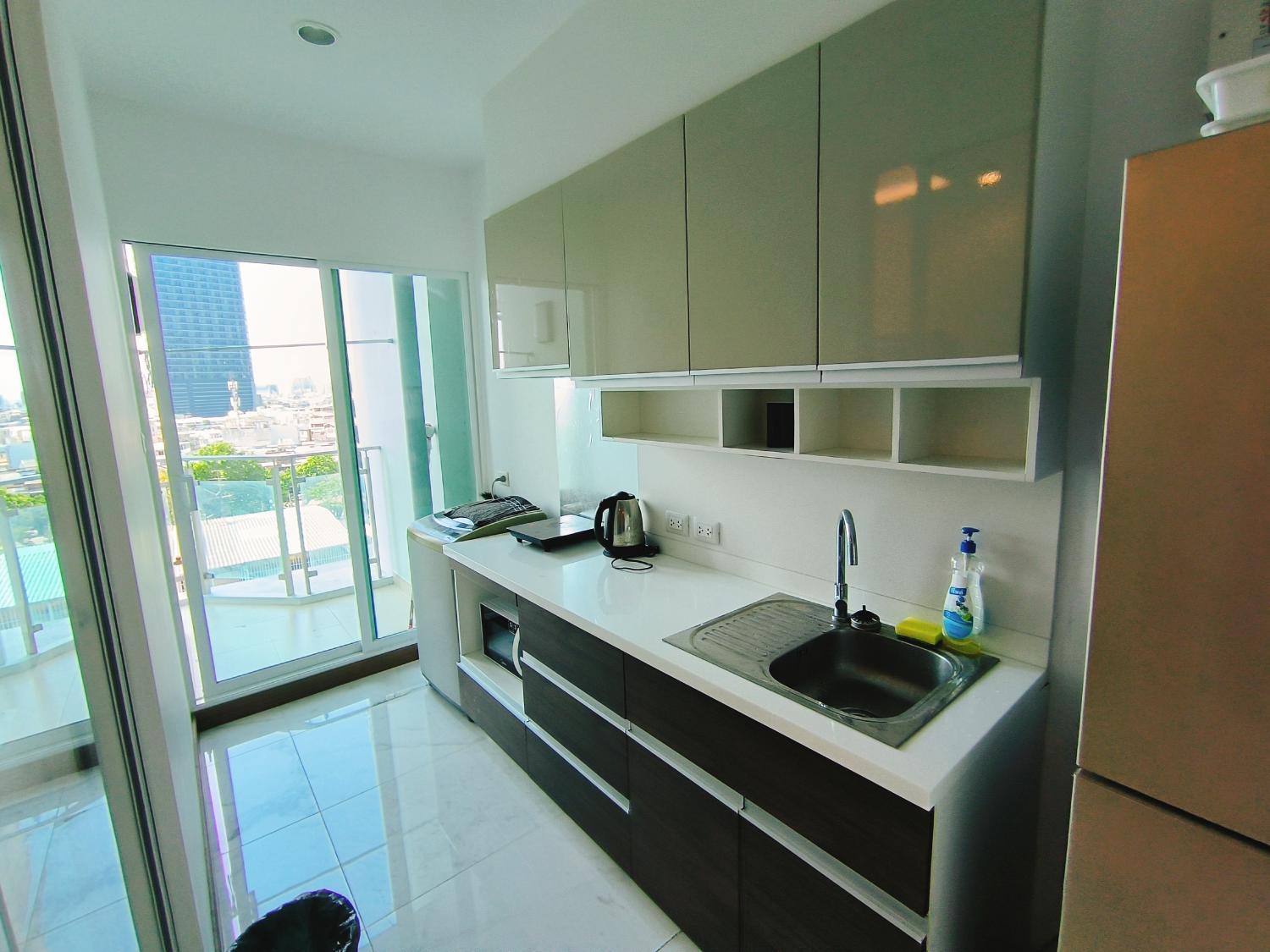 Kitchen, Supalai Bangkok, Bang Rak
