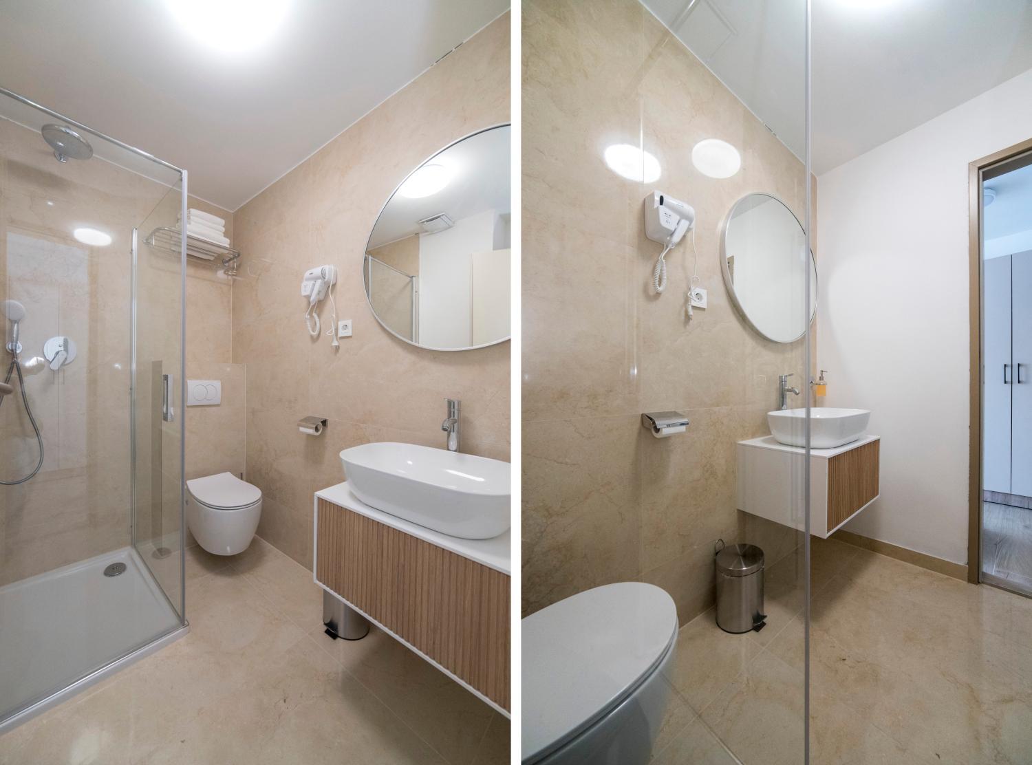 Bathroom 5, Apartments Pamer, 4th floor, no elevator, Zagreb