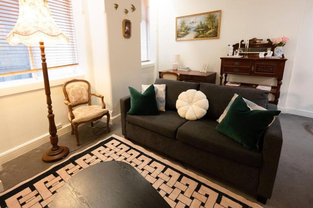 3, Vintage Charm in the Heart of Sydney CBD close to the Opera House, Sydney