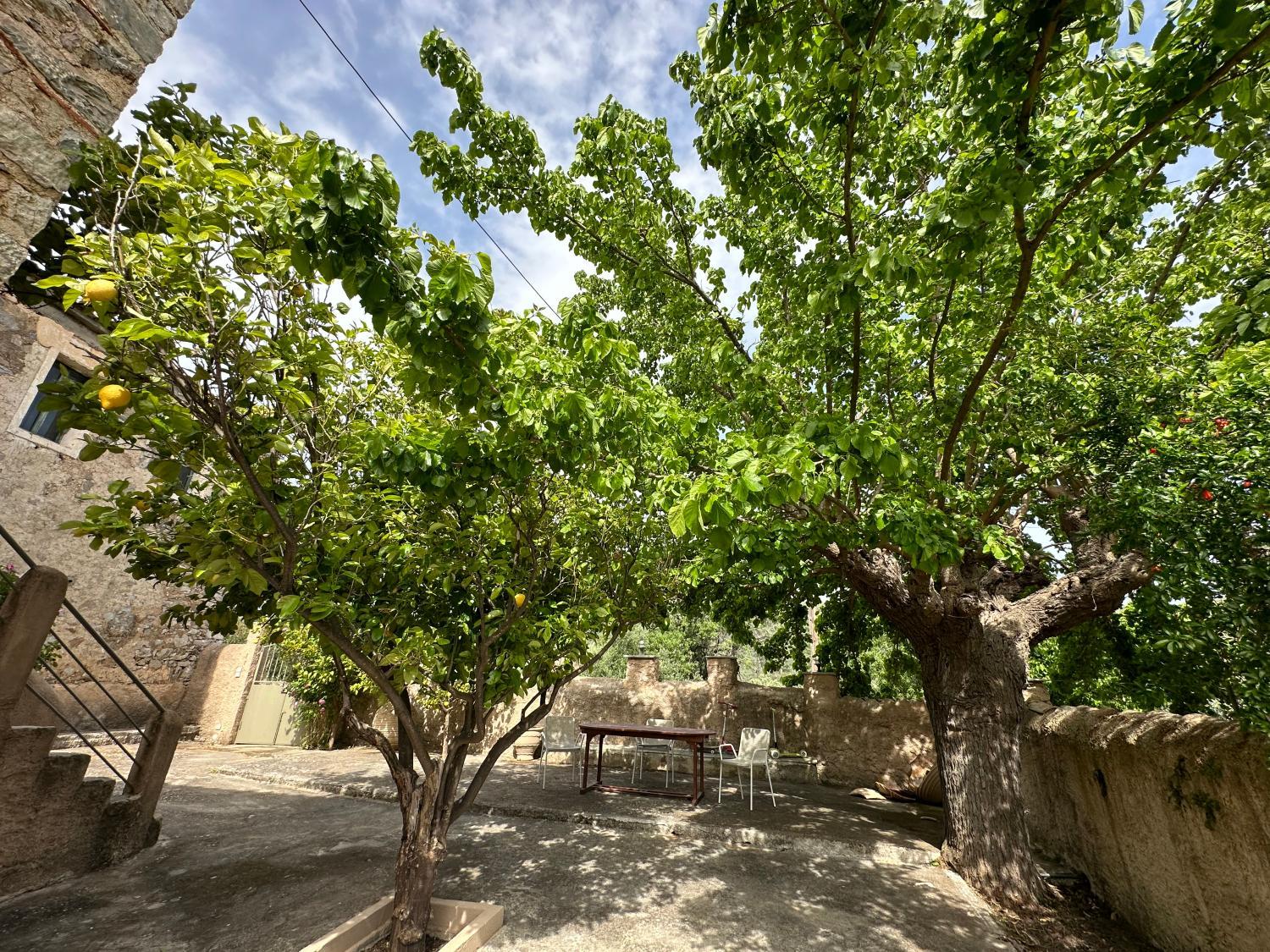 2, Πυργοσπιτο Χαντζακου, Peloponnese