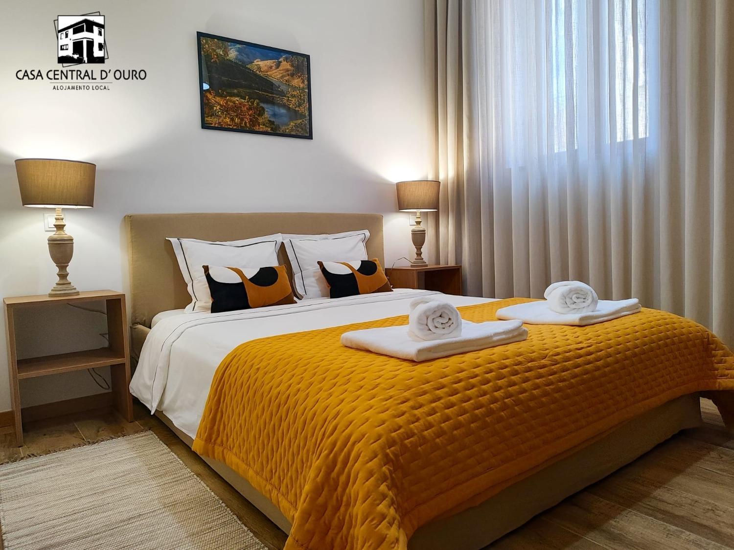 3, Casa Central D'ouro, Tabuaço