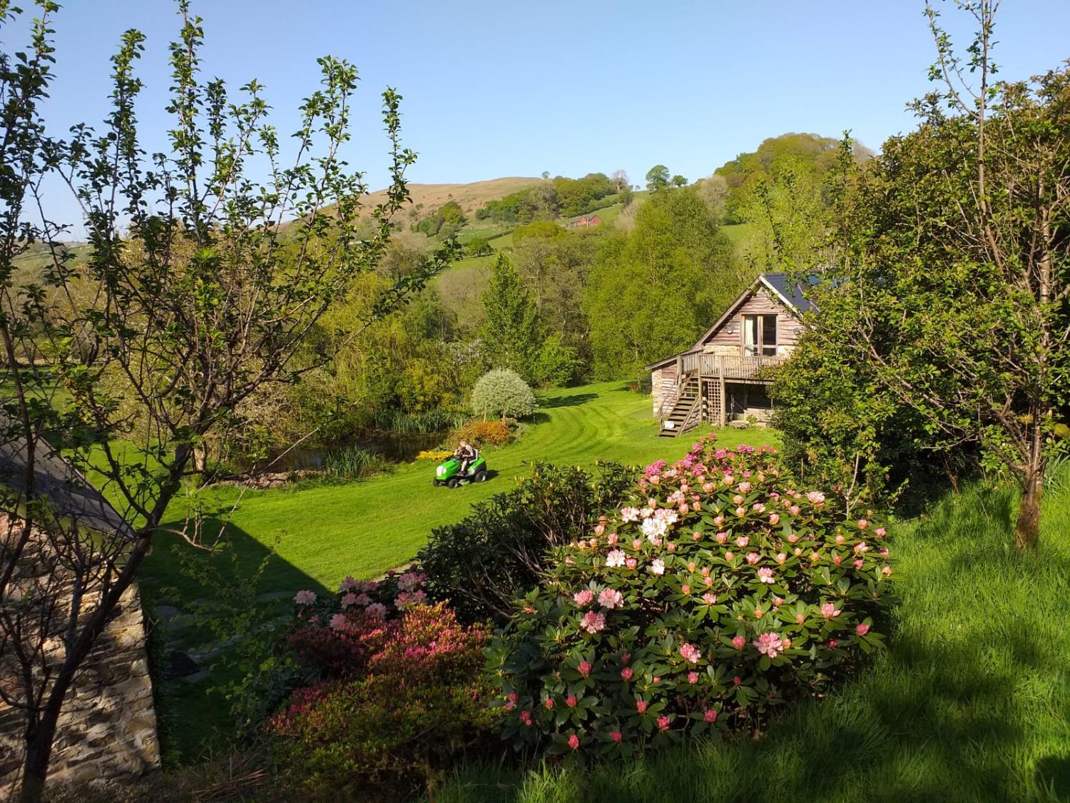 3, The Barn at Cwmberwyn, Powys