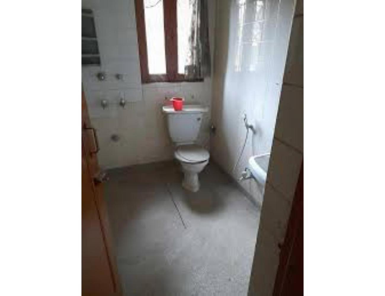 Bathroom 4, Hotel The GRAHIL & RESTAURANT, Mussoorie, Dehradun