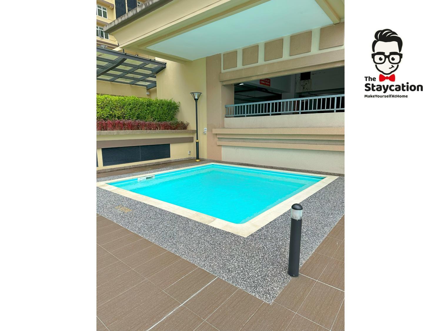 Swimming pool, Staycation Homestay 19 Riverine Petanak Apartment, Kuching