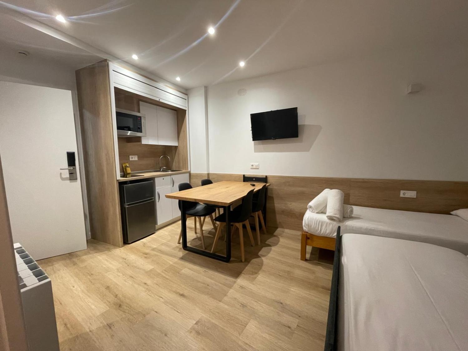 3, Apartamentos La Solana, Lleida