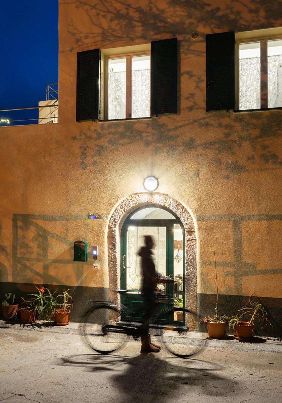 Exterior view 4, Ca Eucalipto, Savona