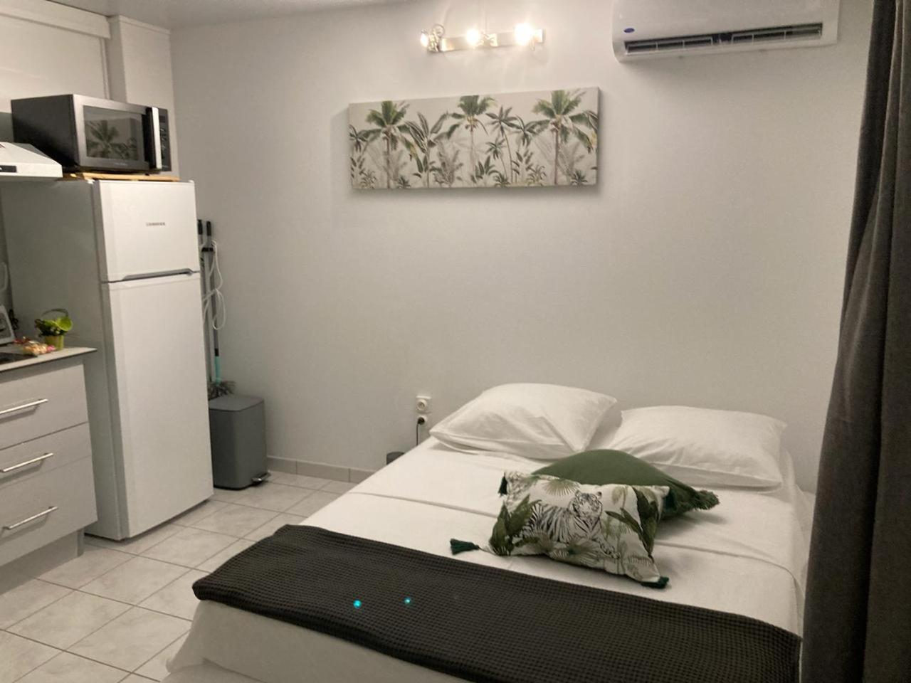 5, Chaleureux Studios Martinique, Fort-de-France