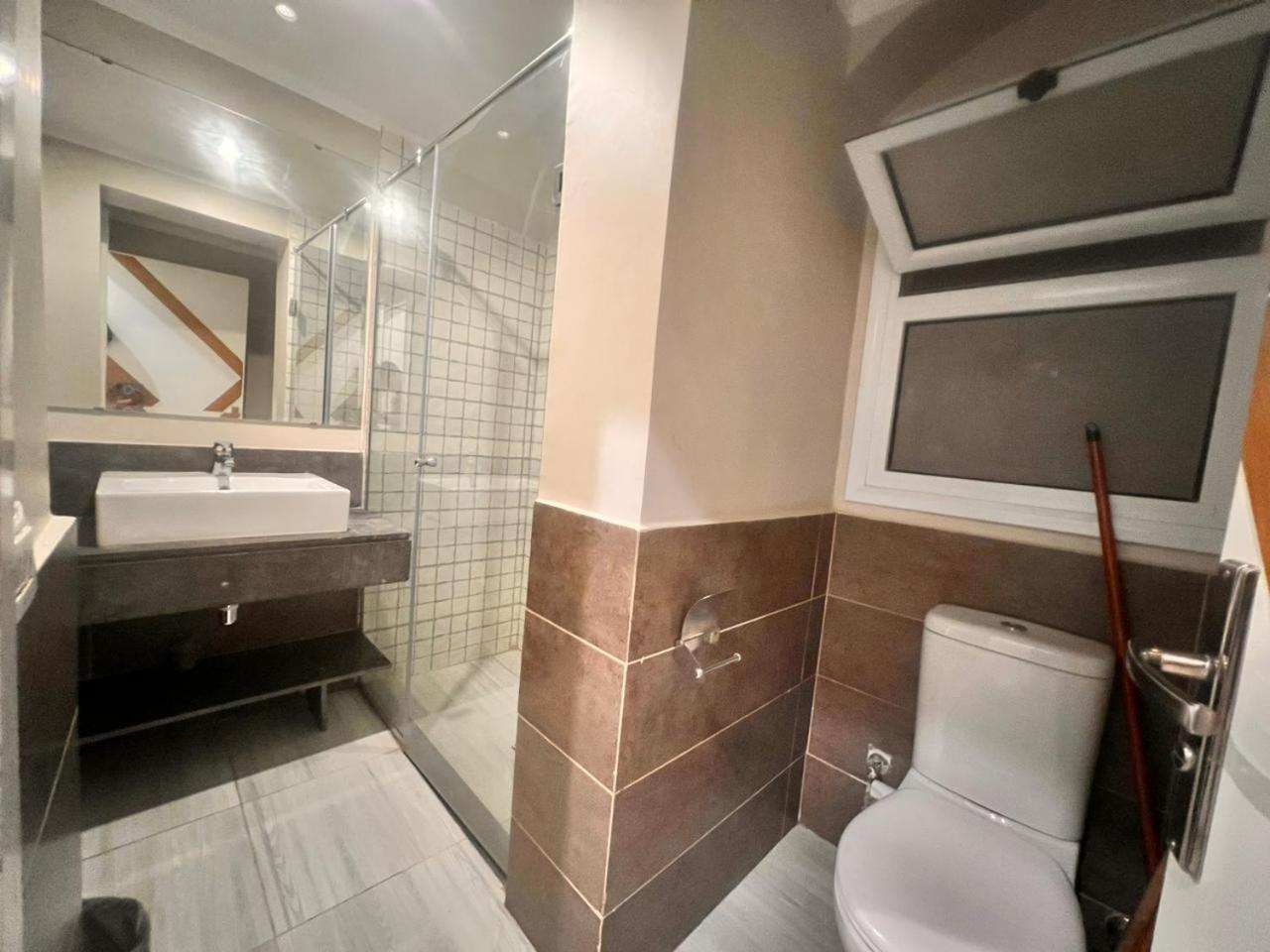 Bathroom 3, Downtown Studio in Gouna, Al-Ghurdaqah 2