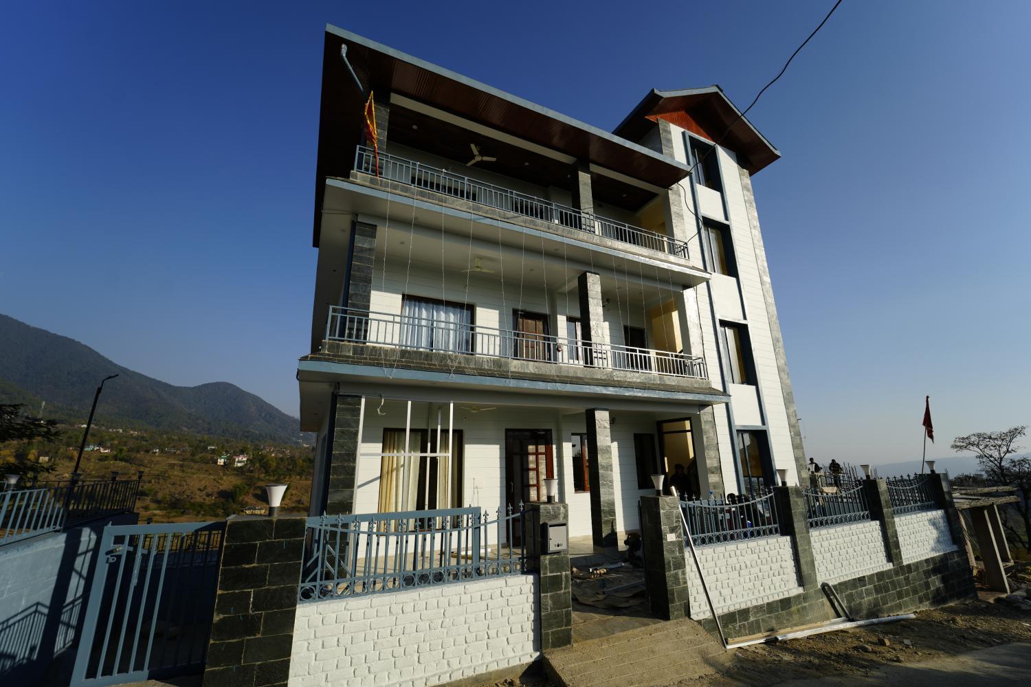 3, Prem bnb, Kangra
