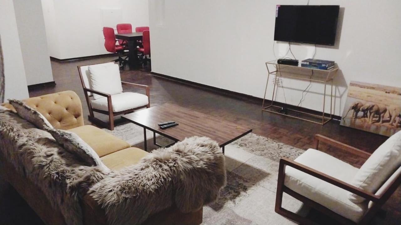 Shared lounge/TV area, Ferndale Retreat, City of Johannesburg
