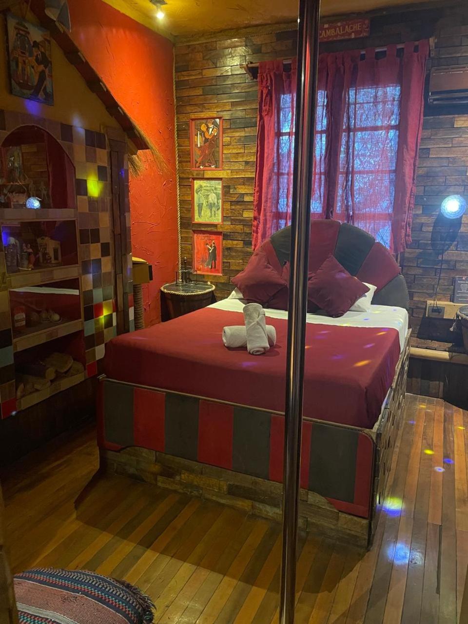 2, Hotel El Marquez, Cordillera