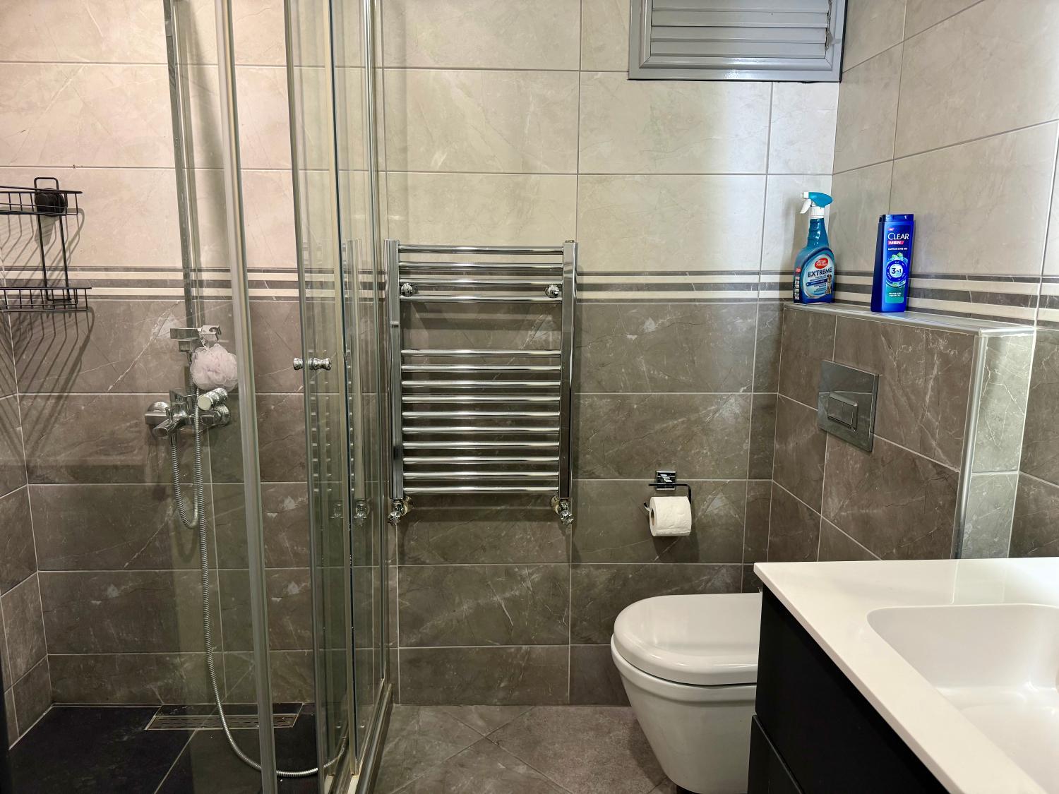 Bathroom 2, Bomonti 42 Suites, Şişli