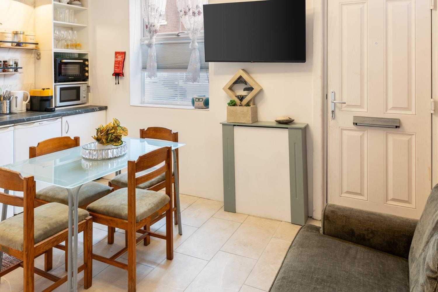 Facilities 4, Host & Stay - Clayton Living, Manchester